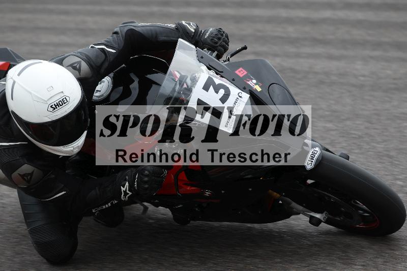 /Archiv-2022/68 13.10.2022 Speer Racing ADR/Freies Fahren rot und gelb/13